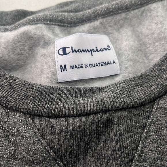 Harvard Sweatshirt size Medium in grey. - Picture 3 of 8